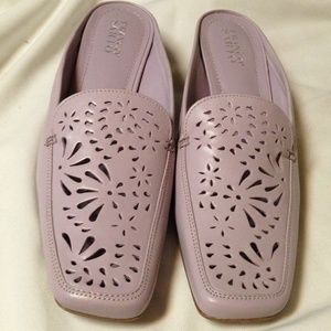 COPY - Franco Sarto lavender floral cut clog heels sz 10